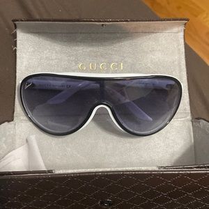 Gucci aviator sunglasses